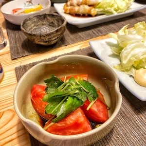 水菜と三つ葉とトマトのサラダ（大人風）